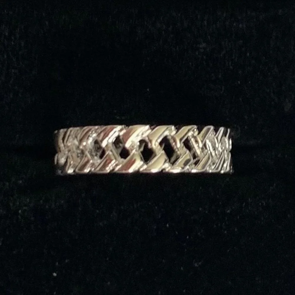 Fashion Jewelry silver interlocked
